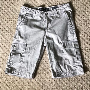 Men’s grey cargo shorts